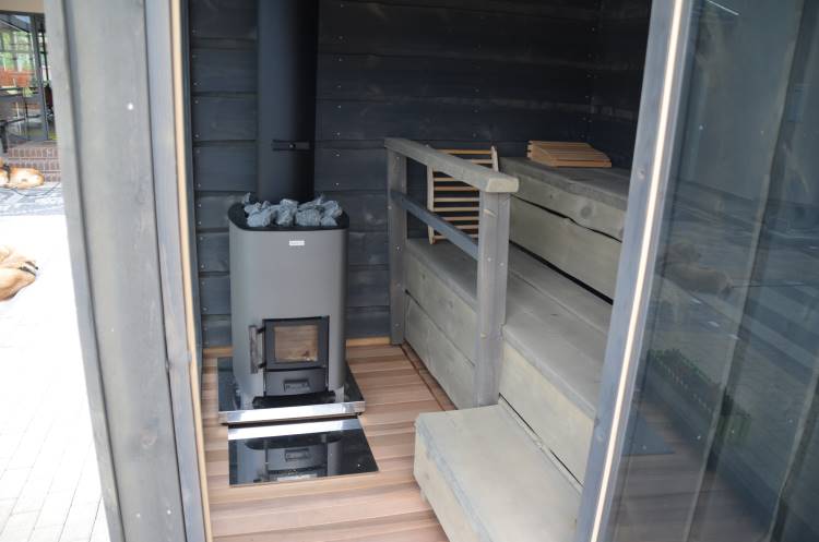 ReGo | En plus des bains Nordiques, ReGo vend les saunas FinVision de Kirami | Kirami