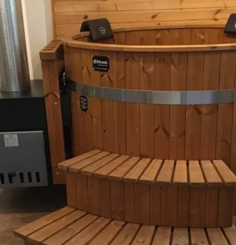 Kirami Oy - Elitnye Kaminy vend des bains nordiques Kirami sur le  marché Russe.