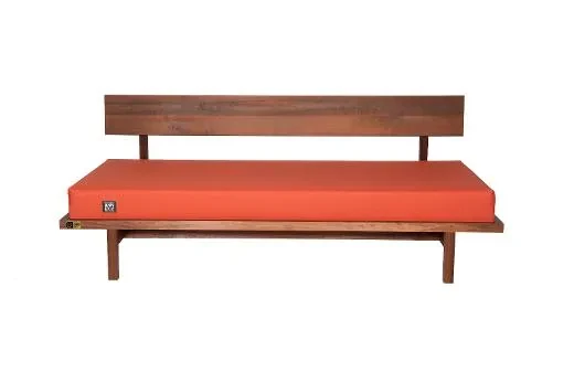 Le dossier de canapé Kirami FinVision® est conçu pour le canapé Misty.