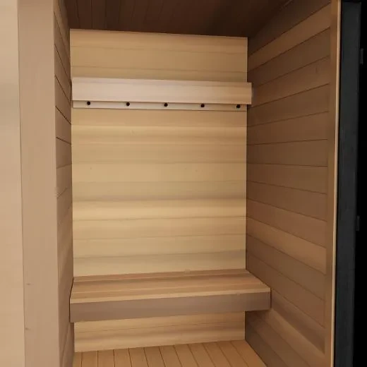 Kirami FinVision -Le vestiaire banc et porte-manteau