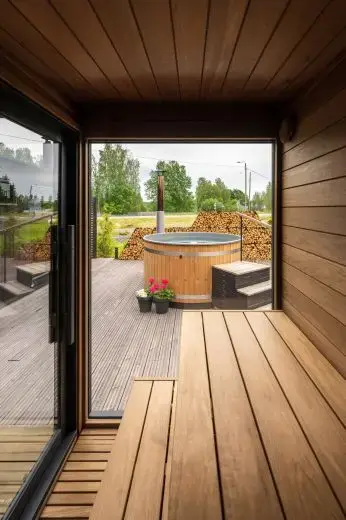 Saunas d’extérieur haut de gamme | Kirami FinVision® -sauna S Misty
